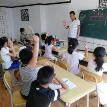 李滄區(qū)世光文化教育信息咨詢服務(wù)中心 專業(yè)信息咨詢，助力成長與發(fā)展